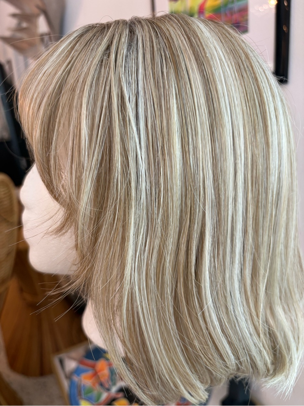 RAQUEL WELCH Heat Friendly Blonde, BISCUIT, BOB cut Wig! Center mono part. Bangs